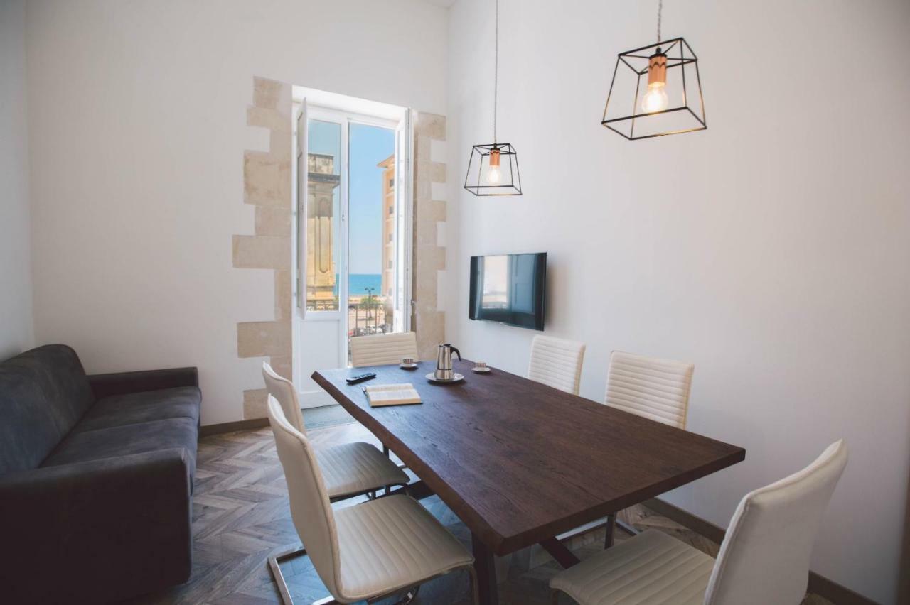 Suite Giaraca #Seaview #Bigterrace #Seaview Szirakúza Kültér fotó